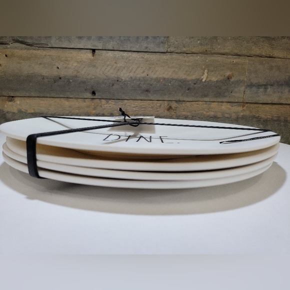 Rae Dunn Rae Dunn Set of 4 Melamine 10" Dinner Plates-New with Tags - Picture 2 of 5
